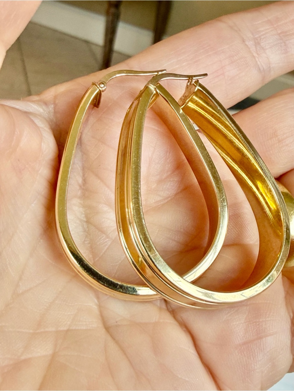 14k gold hoop earrings - Picture 8 of 8